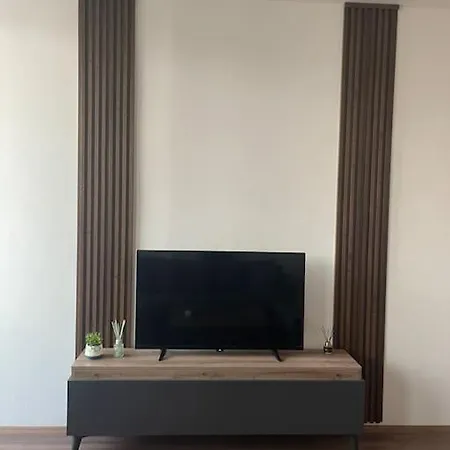 Sky View Center Apartment